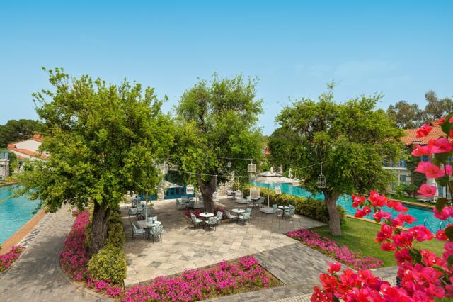 IC HOTELS SANTAI FAMILY RESORT - Bary - Club House (only for Vi