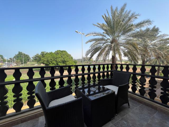 AL HAMRA VILLAGE HOTEL - Pokoje - Classic room with Balcony