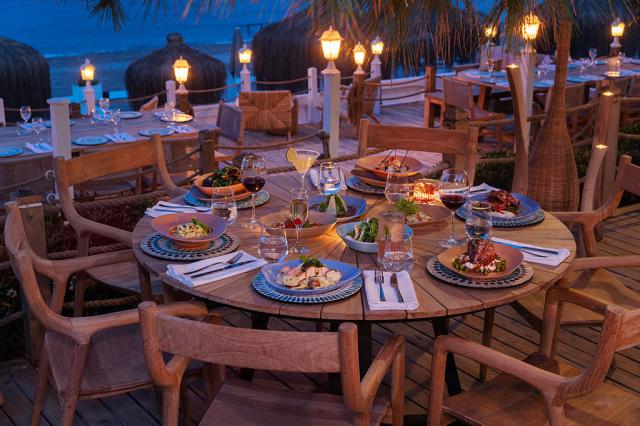 MARTI MYRA - Restaurace - CLUB PHASELIS