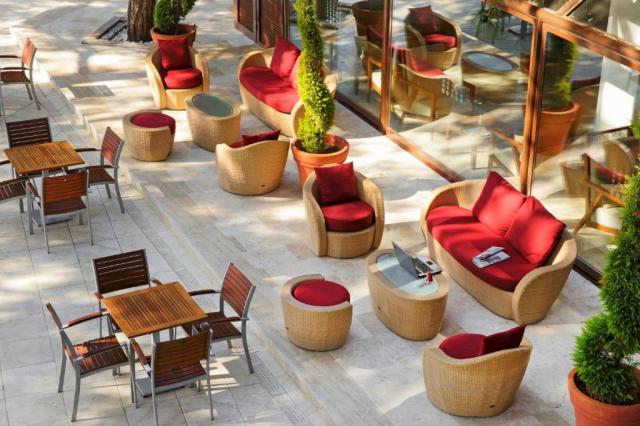 MARTI MYRA - Bary - PIANISSIMO LOBBY BAR