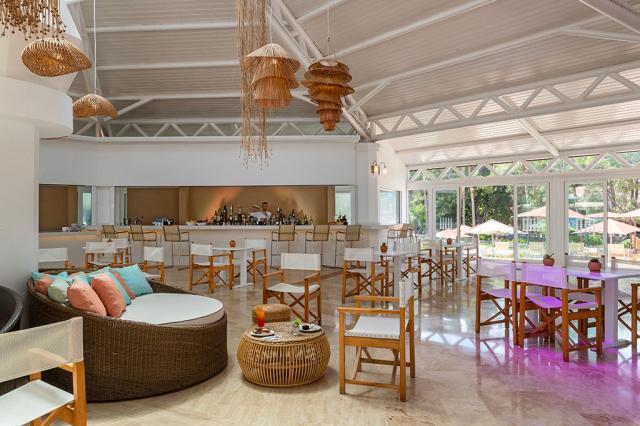 MARTI MYRA - Bary - OLYMPOS POOL BAR