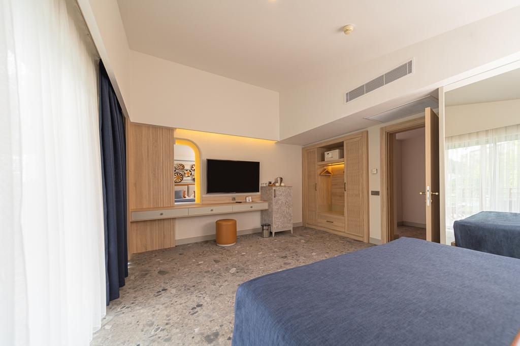 SUENO HOTELS BEACH SIDE - Pokoje - VILLA&LAKE FAMILY ROOM POOL