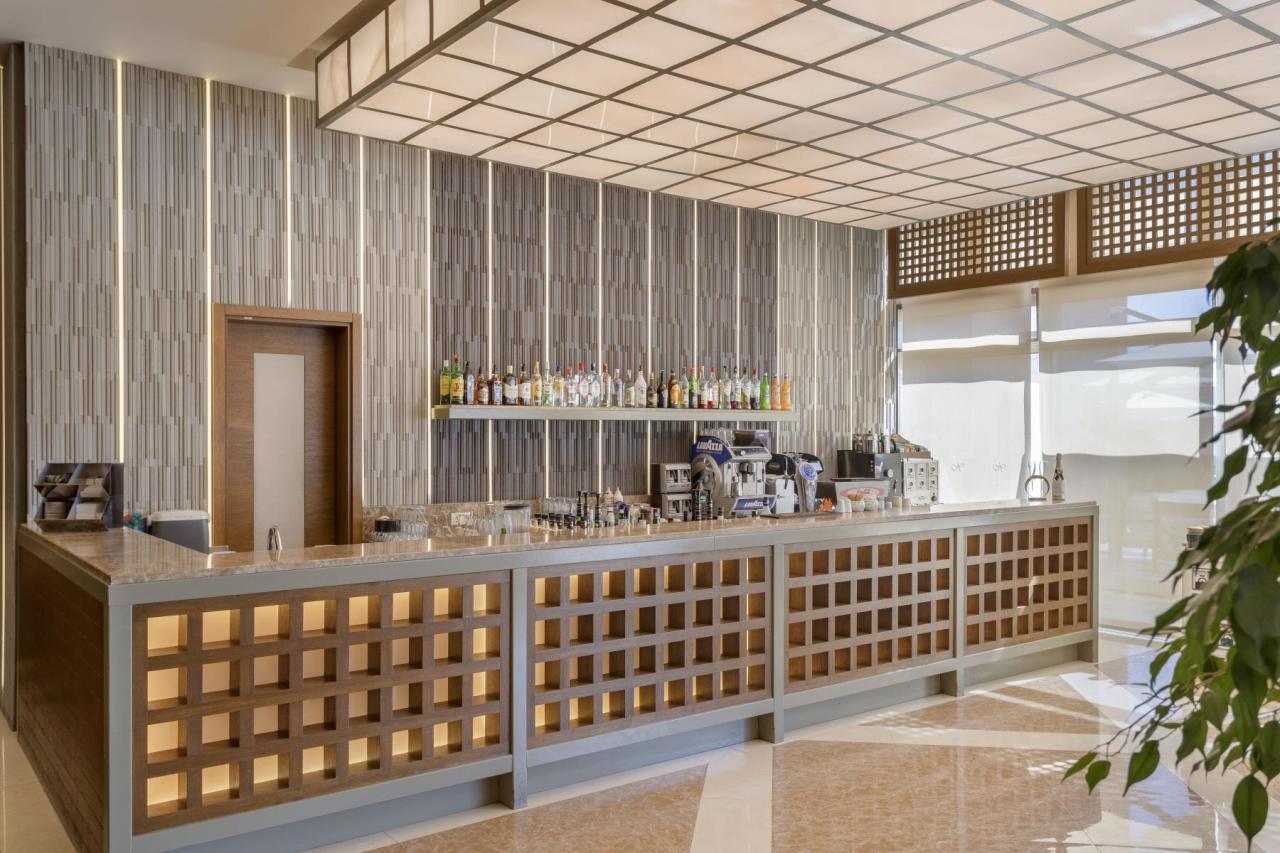 XANADU RESORT - Bary - Lobby Bar
