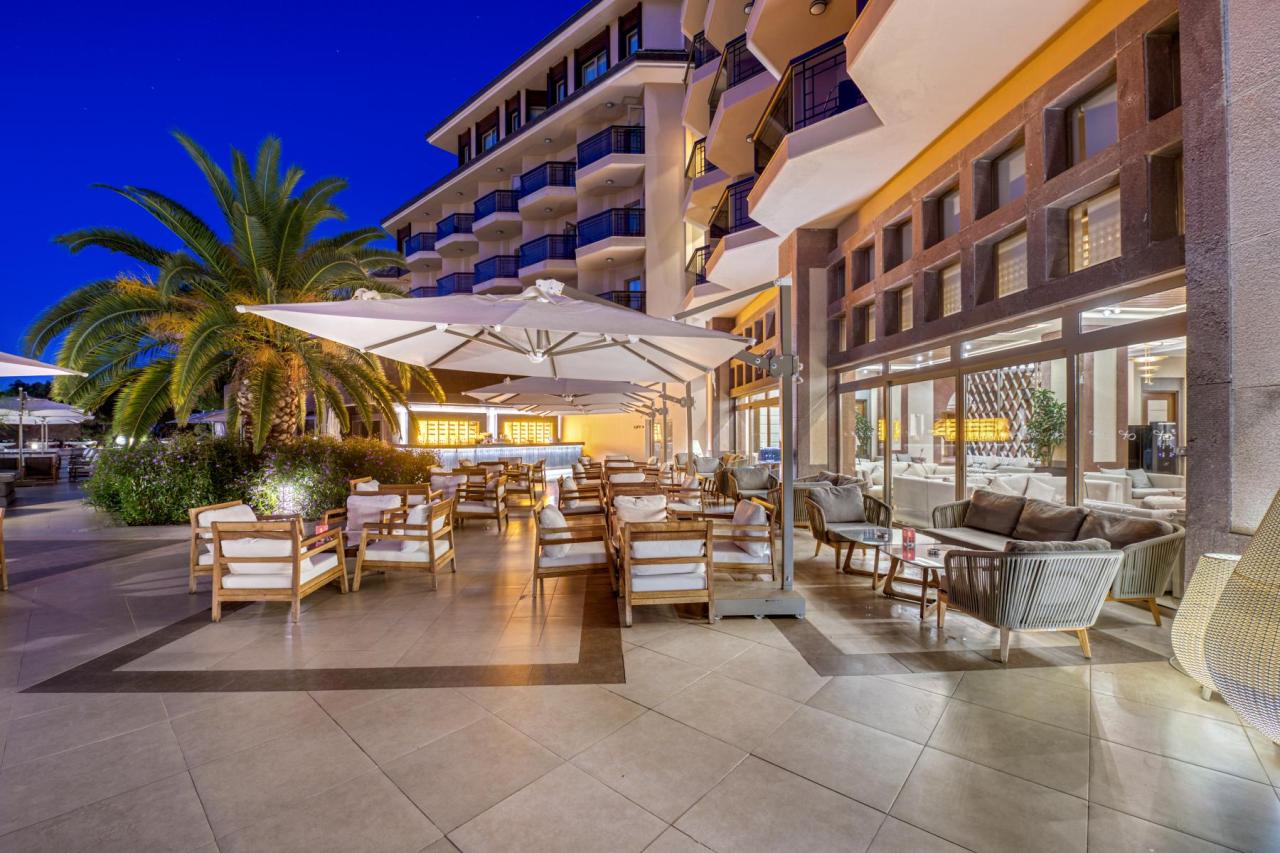 XANADU RESORT - Bary - Terrace Bar