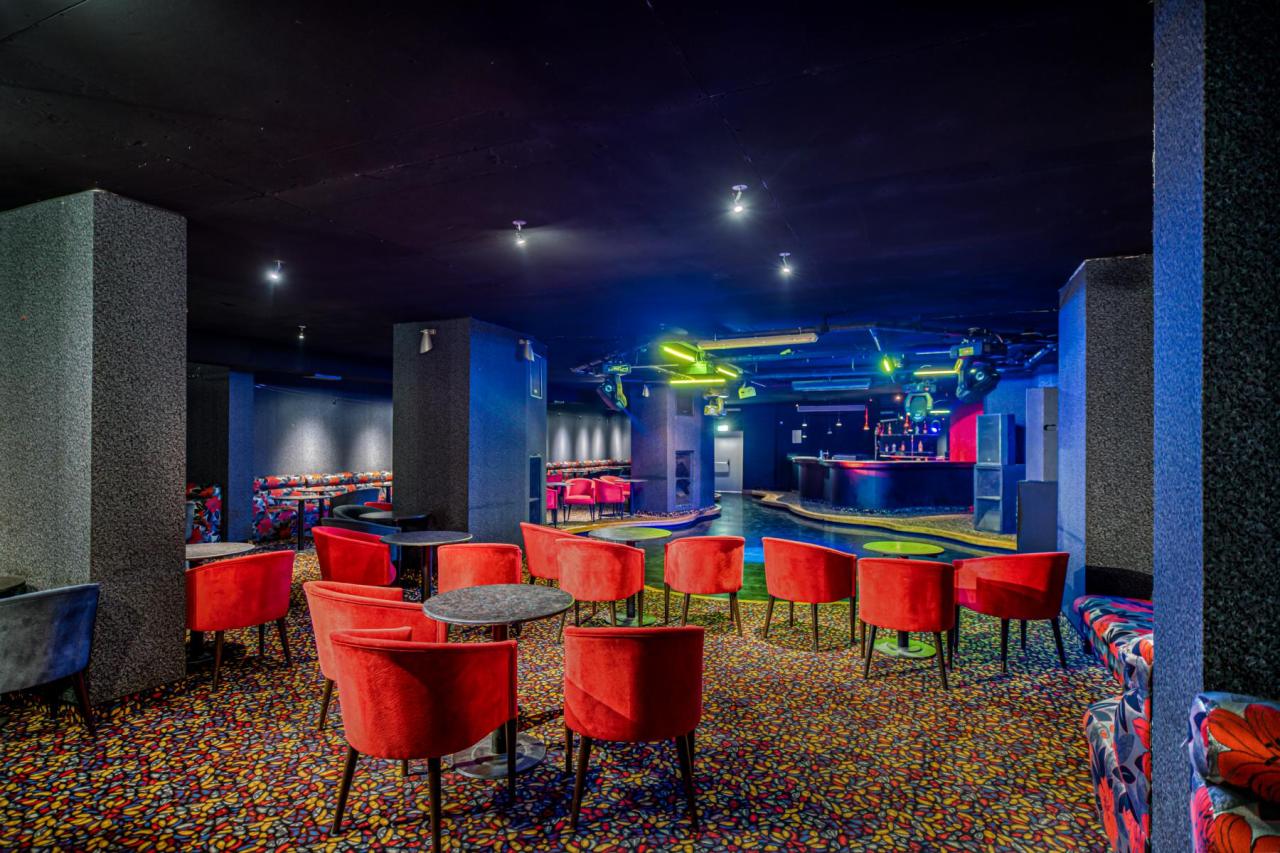 XANADU RESORT - Bary - Disco