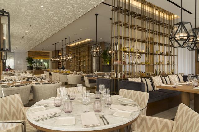 W DUBAI - MINA SEYAHI - Restaurace - Bussola Fine Dining
