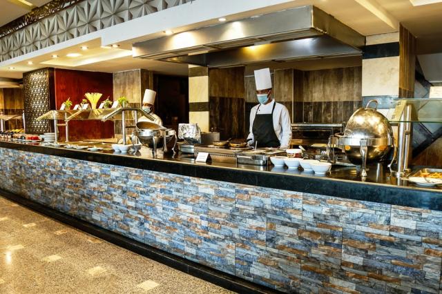 MAGIC BEACH HOTEL - Restaurace - en