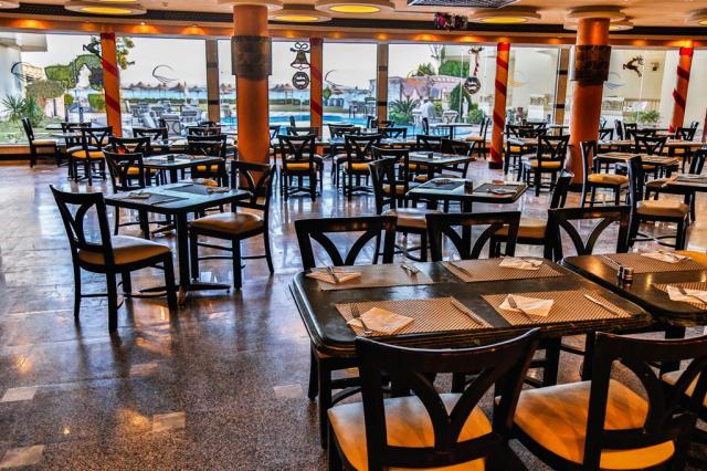 MAGIC BEACH HOTEL - Restaurace - en