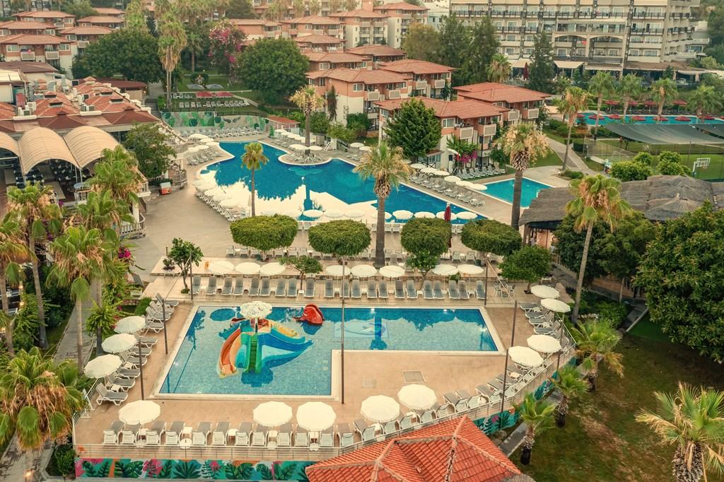 JUSTINIANO CLUB ALANYA - Bazény - Venkovní bazén