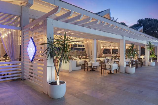 NIRVANA MEDITERRANEAN EXCELLENCE - Restaurace - MYHN
