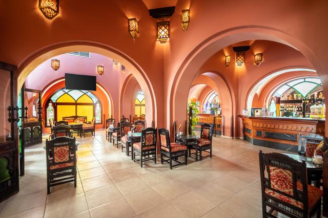 ARABELLA AZUR RESORT - Restaurace - El-khan bar
