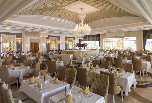 DOBEDAN EXCLUSIVE HOTEL & SPA - Restaurace - Deluxe restaurant