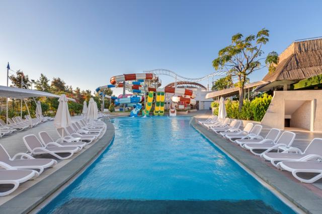 DOBEDAN EXCLUSIVE HOTEL & SPA - Bazény - Venkovní bazén