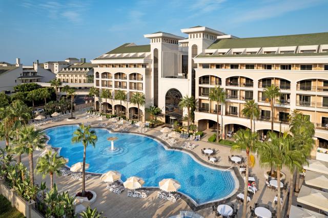 DOBEDAN EXCLUSIVE HOTEL & SPA - Bazény - Venkovní bazén