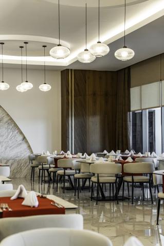 SIDE MOON PALACE HOTEL - Restaurace - Moon Main Restaurant