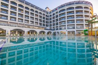 Side Moon Palace