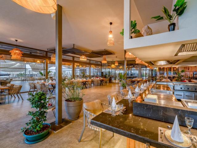DELPHIN BE GRAND RESORT - Restaurace - STENELLA TEPPANYAKI 