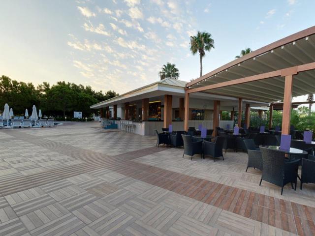 DELPHIN BE GRAND RESORT - Bary - BE RELAX POOL BAR