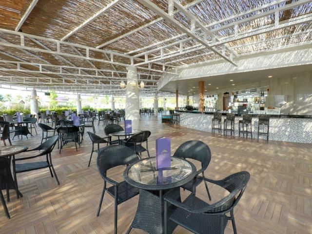 DELPHIN BE GRAND RESORT - Bary - BE Aqua Pool Bar
