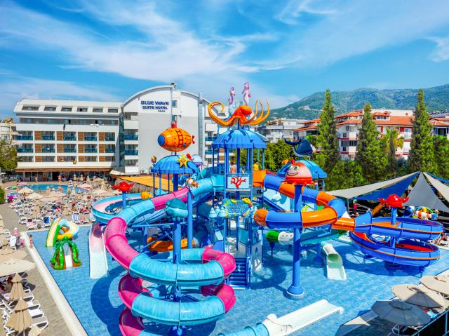 BLUE WAVE SUITE HOTEL - Obecné - Hlavní budova