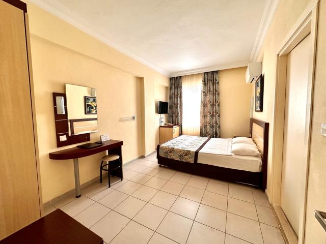 BLUE WAVE SUITE HOTEL - Pokoje - STANDARD ECO ROOM