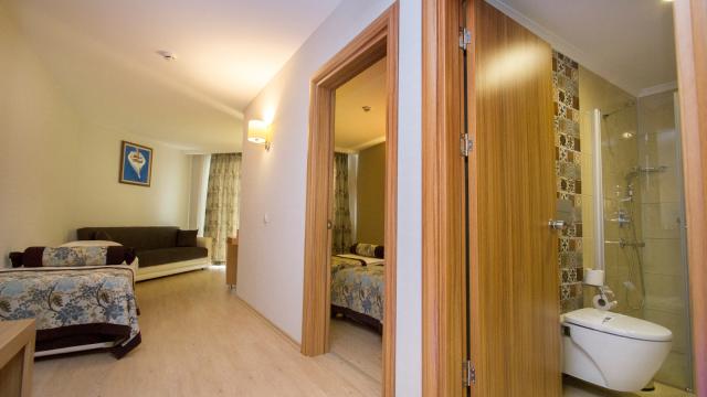 BLUE WAVE SUITE HOTEL - Pokoje - FAMILY SUITE ROOM