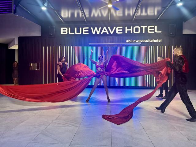 BLUE WAVE SUITE HOTEL - Animace - Animace