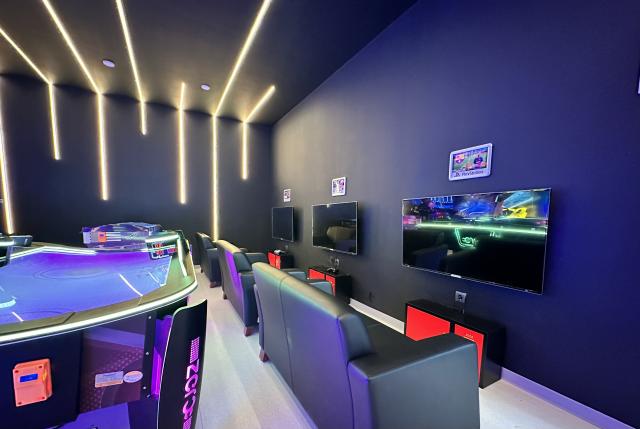 BLUE WAVE SUITE HOTEL - Animace - Animace