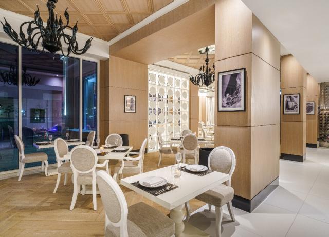RIXOS MARINA ABU DHABI - Restaurace - VERO ITALIANO RESTAURANT