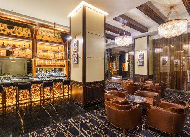 RIXOS MARINA ABU DHABI - Bary - CUBA CIGAR BAR