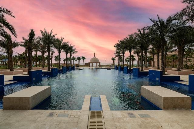 RIXOS MARINA ABU DHABI - Bazény - Venkovní bazén