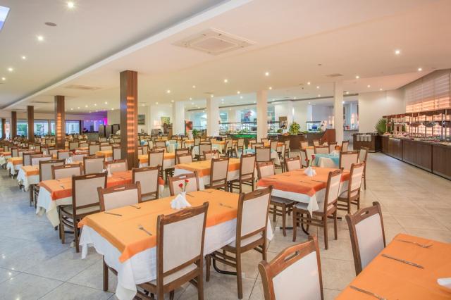 LONICERA WORLD HOTEL - Restaurace - MAIN RESTAURANT