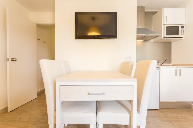 FERRER JANEIRO HOTEL & SPA - Pokoje - APARTMENT  (BALCONY OR TE