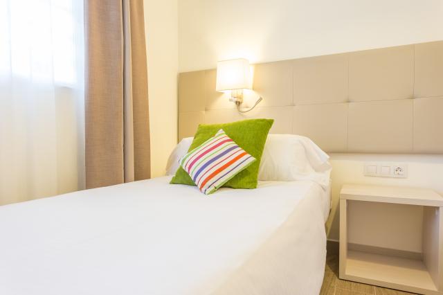 FERRER JANEIRO HOTEL & SPA - Pokoje - APARTMENT  (BALCONY OR TE