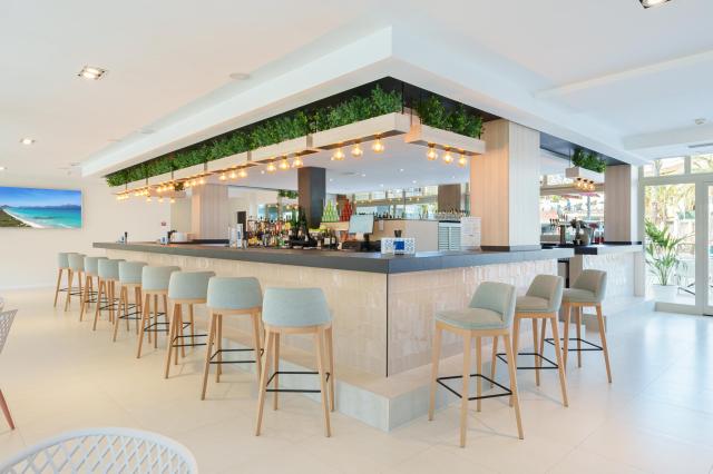 FERRER JANEIRO HOTEL & SPA - Bary - Pool Bar