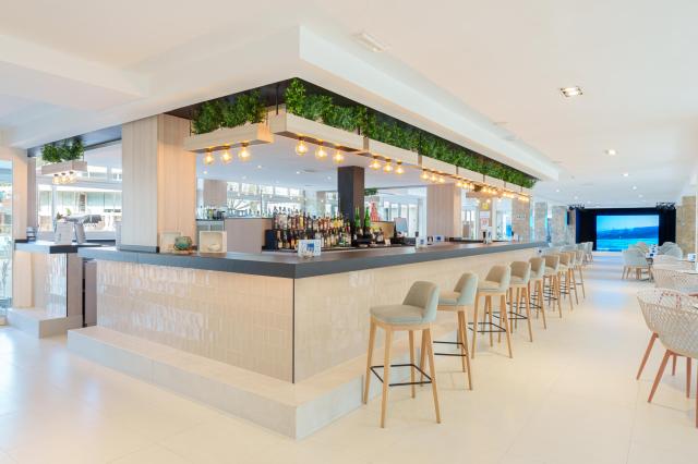 FERRER JANEIRO HOTEL & SPA - Bary - Pool Bar