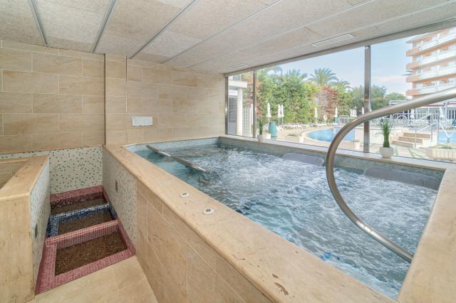 FERRER JANEIRO HOTEL & SPA - Lázně - Lázně