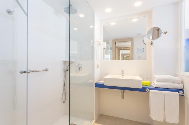 FERRER JANEIRO HOTEL & SPA - Pokoje - DOUBLE FOR SGLUSE  (BALCO