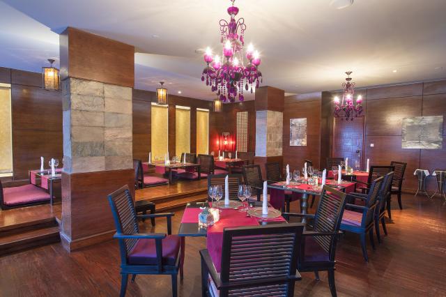 BARON PALACE RESORT SAHL HASHEESH - Restaurace - Ying and Yang 