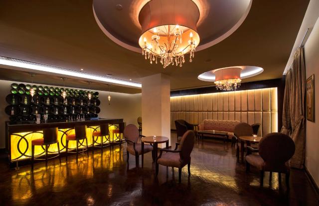 BARON PALACE RESORT SAHL HASHEESH - Bary - Italian Lounge