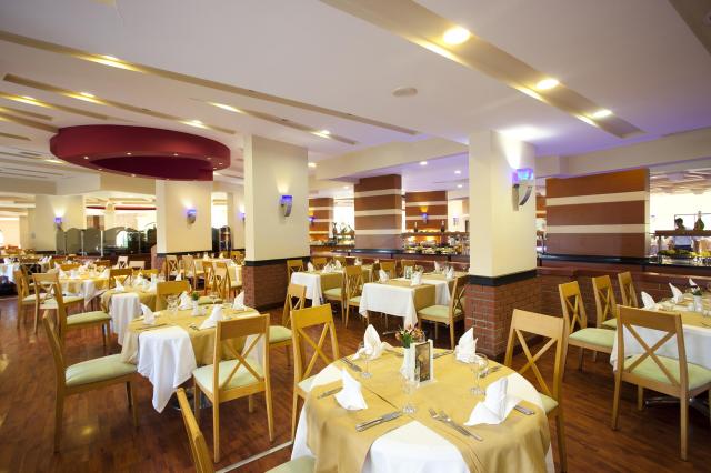 LIMAK ARCADIA SPORT RESORT - Restaurace - PINEA RESTAURANT