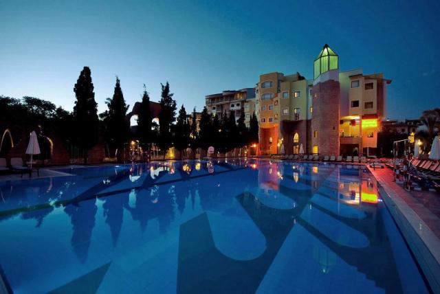 LIMAK ARCADIA SPORT RESORT - Bazény - Bazény