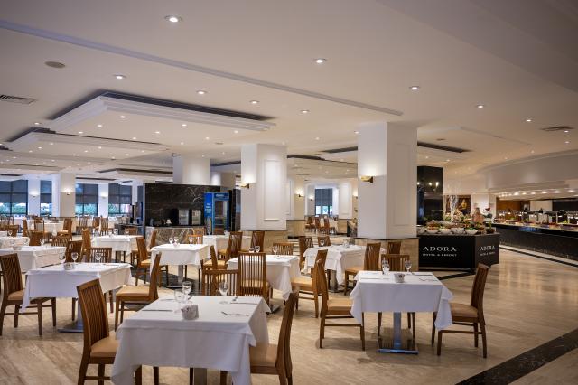 ADORA HOTEL & RESORT - Restaurace - THE COUSINE