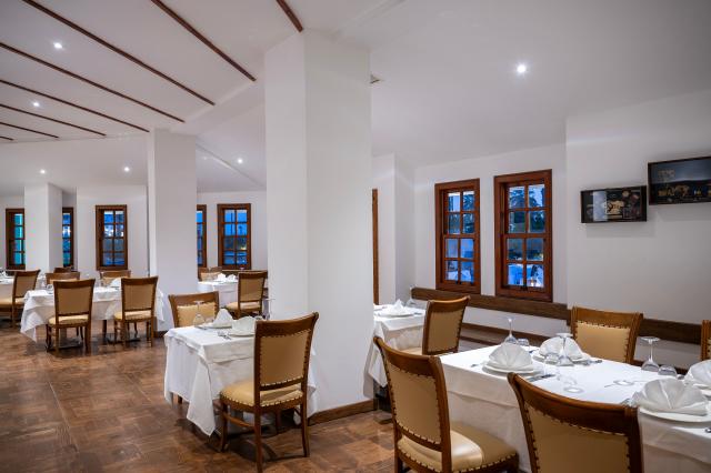 ADORA HOTEL & RESORT - Restaurace - SINI AEGEAN PUB REST 