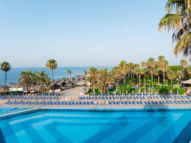 ADORA HOTEL & RESORT - Bazény - Venkovní bazén