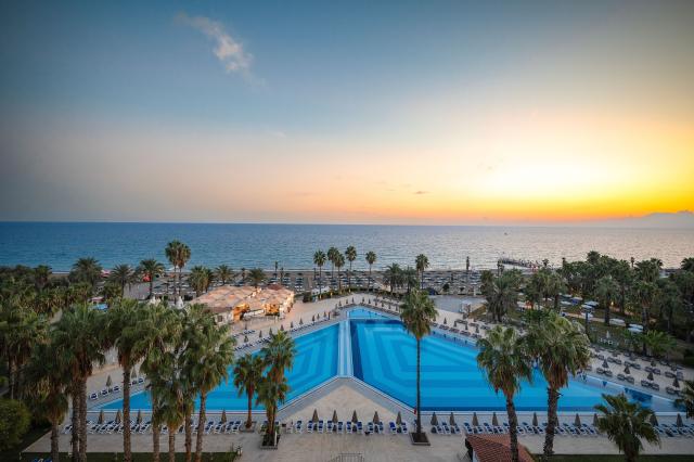 ADORA HOTEL & RESORT - Bazény - Venkovní bazén