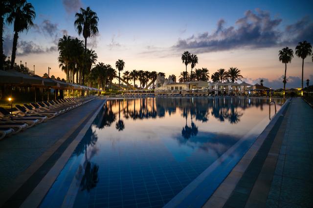 ADORA HOTEL & RESORT - Bazény - Venkovní bazén