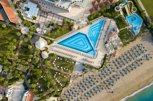 ADORA HOTEL & RESORT - Obecné - Hlavní budova