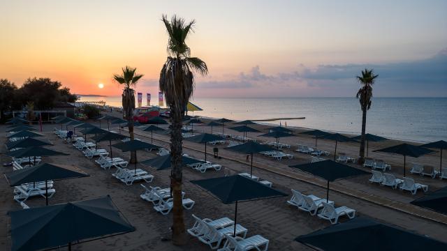 ADORA HOTEL & RESORT - Pláž - Pláž