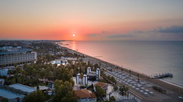 ADORA HOTEL & RESORT - Pláž - Pláž